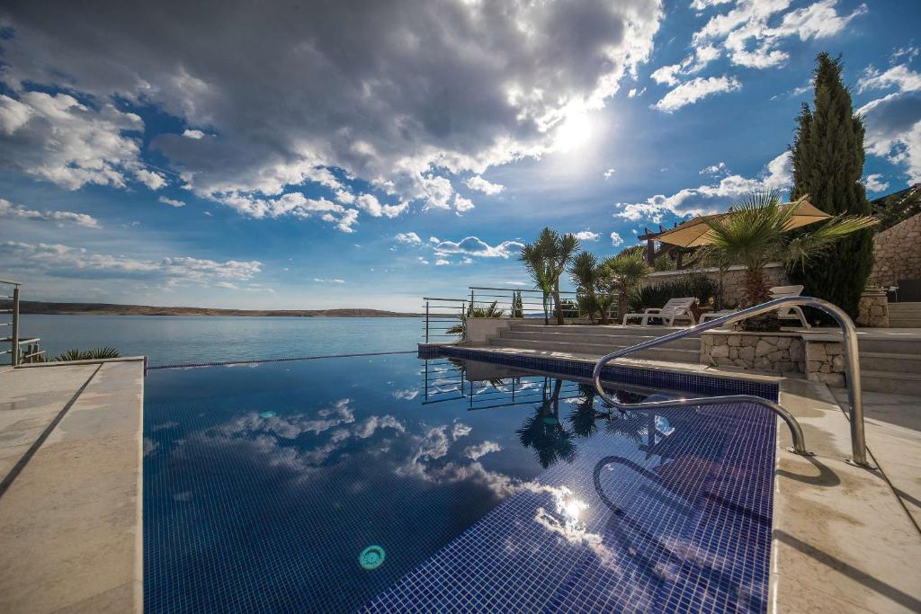 VILLA Mia Novalja pool